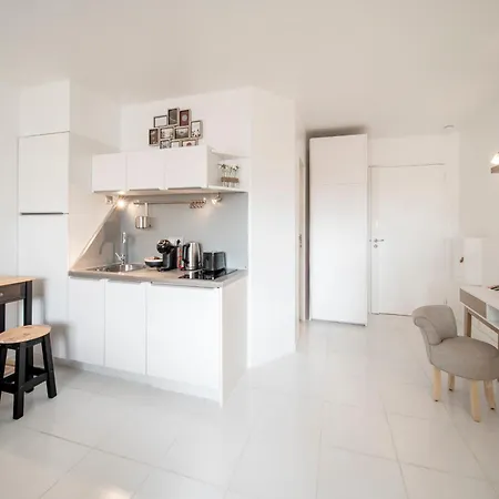 Cosy Located 2 Minutes From The Famous Croisette